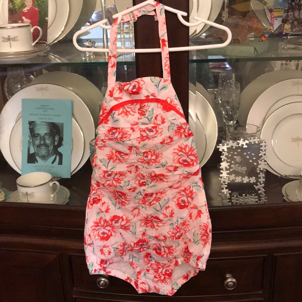 OshKosh flower romper size 3T